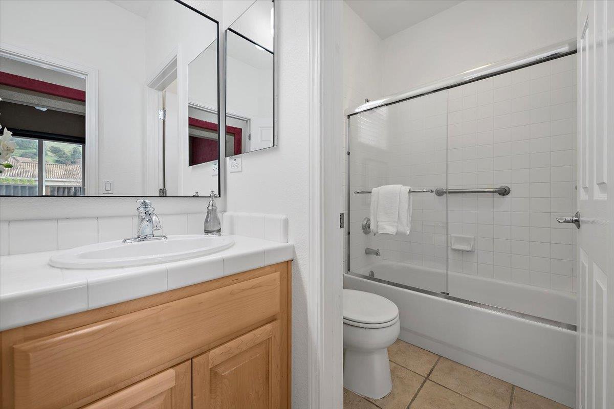 Detail Gallery Image 32 of 41 For 191 Tarragon Ave, Morgan Hill,  CA 95037 - 5 Beds | 3/1 Baths