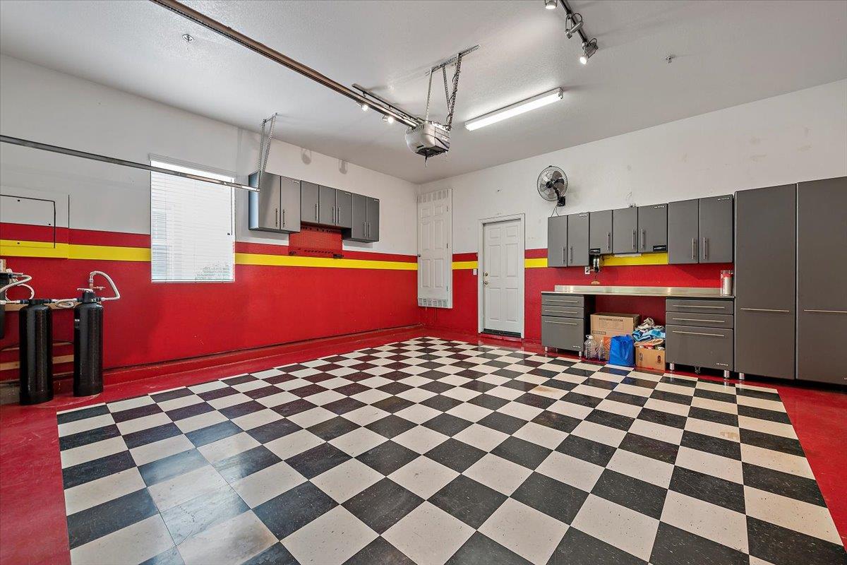 Detail Gallery Image 36 of 41 For 191 Tarragon Ave, Morgan Hill,  CA 95037 - 5 Beds | 3/1 Baths