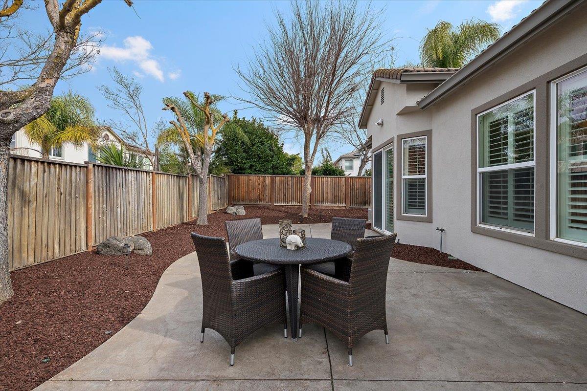 Detail Gallery Image 38 of 41 For 191 Tarragon Ave, Morgan Hill,  CA 95037 - 5 Beds | 3/1 Baths