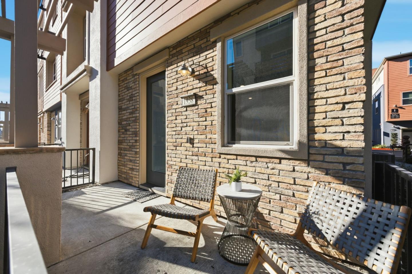 Detail Gallery Image 4 of 48 For 1938 Galileo Ln, San Jose,  CA 95133 - 3 Beds | 3/1 Baths