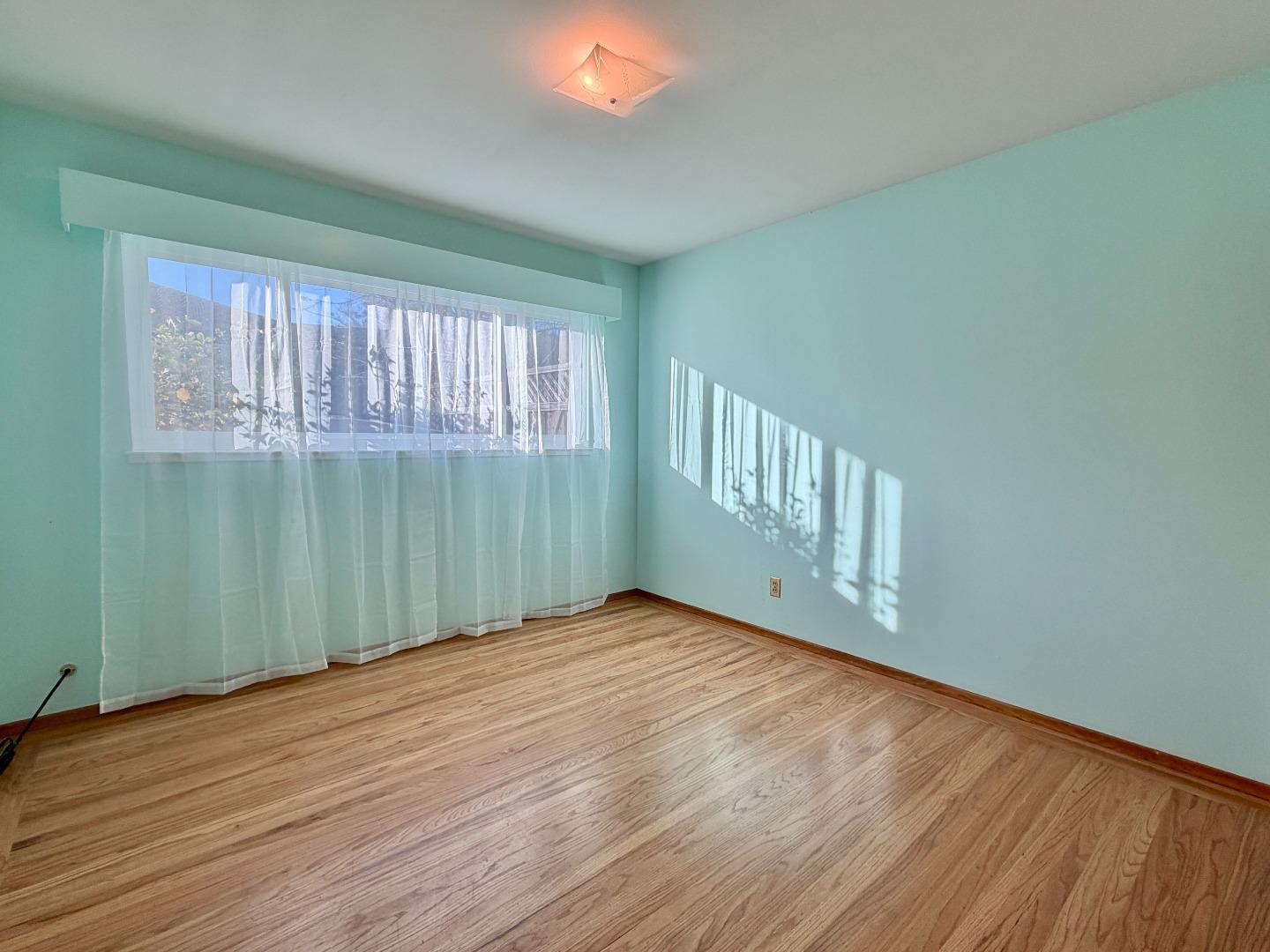 Detail Gallery Image 10 of 15 For 1018 Blair Ave, Sunnyvale,  CA 94087 - 3 Beds | 2 Baths