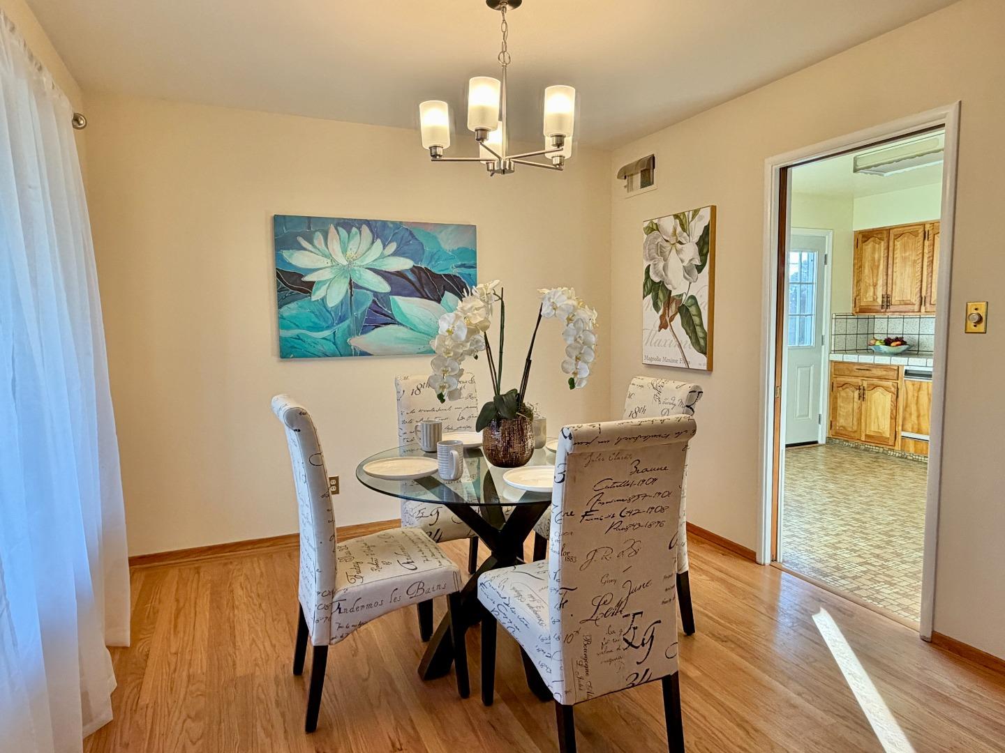 Detail Gallery Image 4 of 15 For 1018 Blair Ave, Sunnyvale,  CA 94087 - 3 Beds | 2 Baths