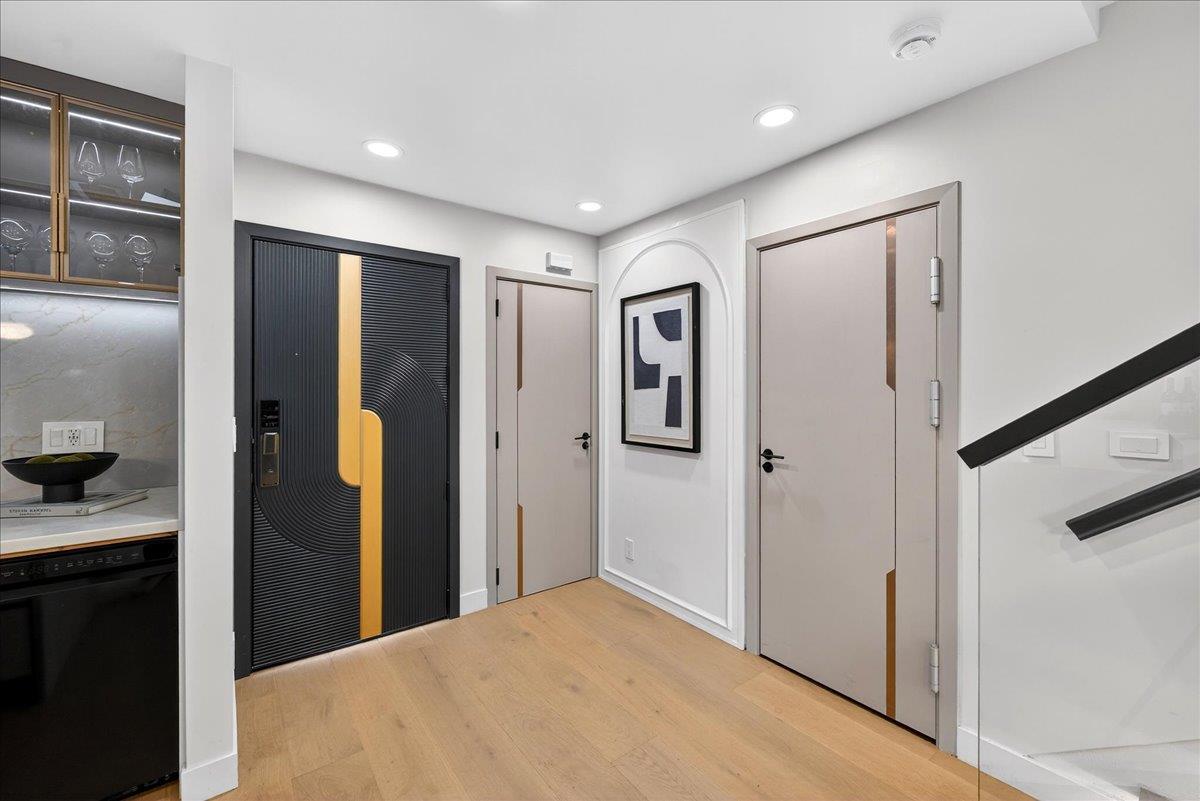 Detail Gallery Image 8 of 41 For 1980 Foxworthy Ave, San Jose,  CA 95124 - 4 Beds | 3 Baths