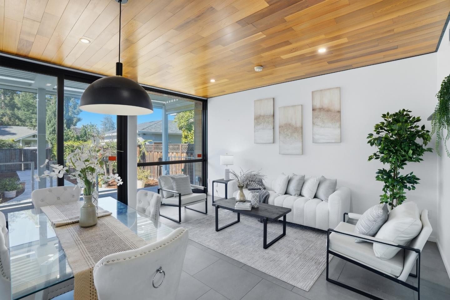 Detail Gallery Image 16 of 73 For 2260 Clarke Ave, East Palo Alto,  CA 94303 - 4 Beds | 3 Baths