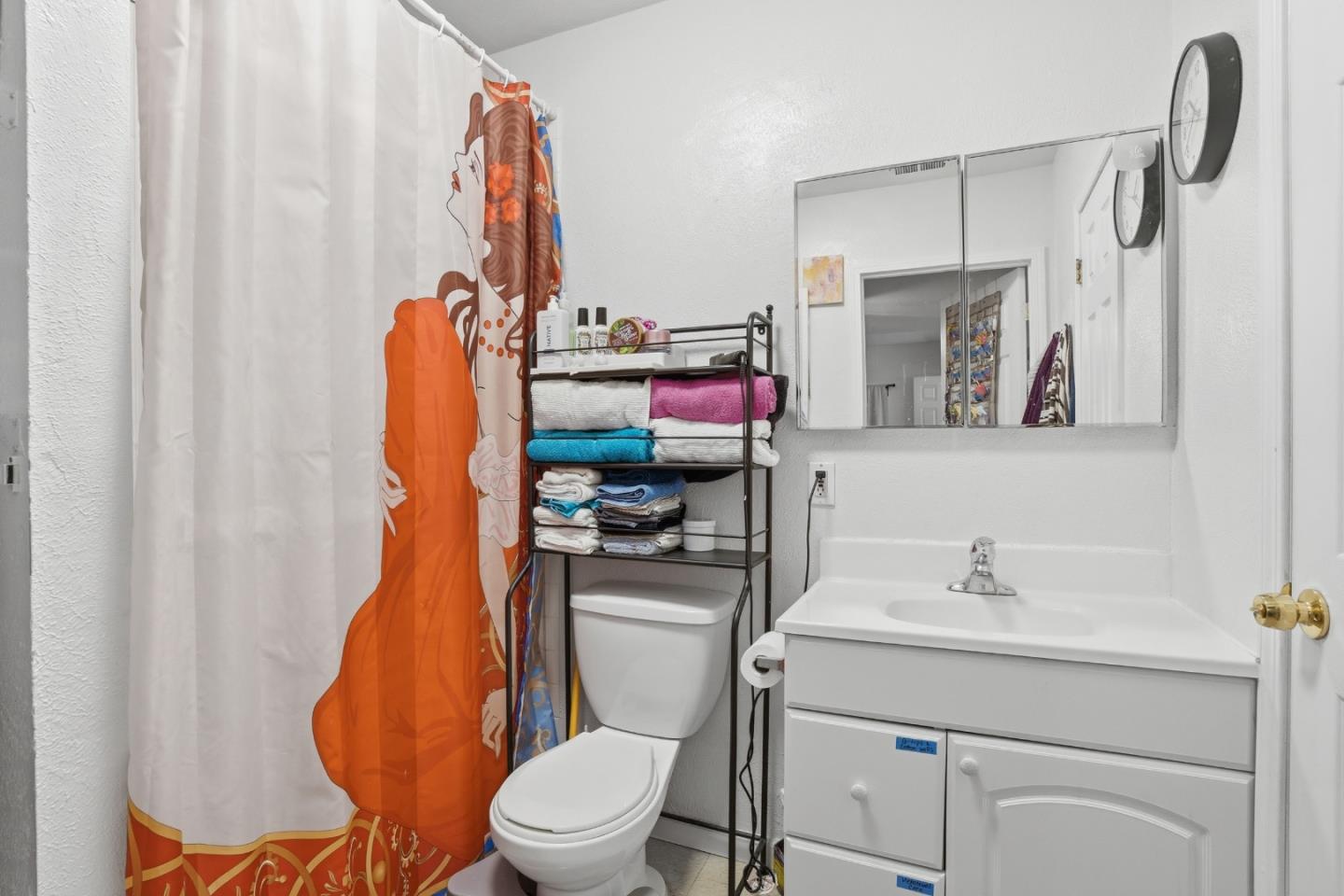 Detail Gallery Image 48 of 73 For 2260 Clarke Ave, East Palo Alto,  CA 94303 - 4 Beds | 3 Baths