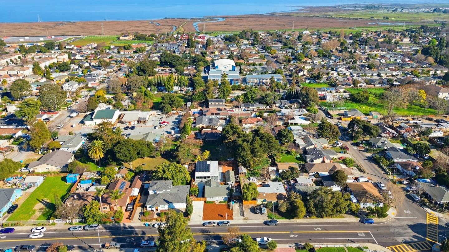 Detail Gallery Image 69 of 73 For 2260 Clarke Ave, East Palo Alto,  CA 94303 - 4 Beds | 3 Baths
