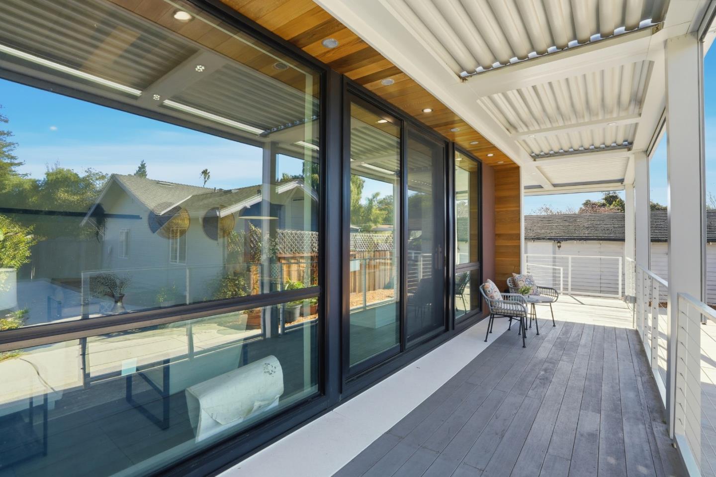 Detail Gallery Image 7 of 73 For 2260 Clarke Ave, East Palo Alto,  CA 94303 - 4 Beds | 3 Baths