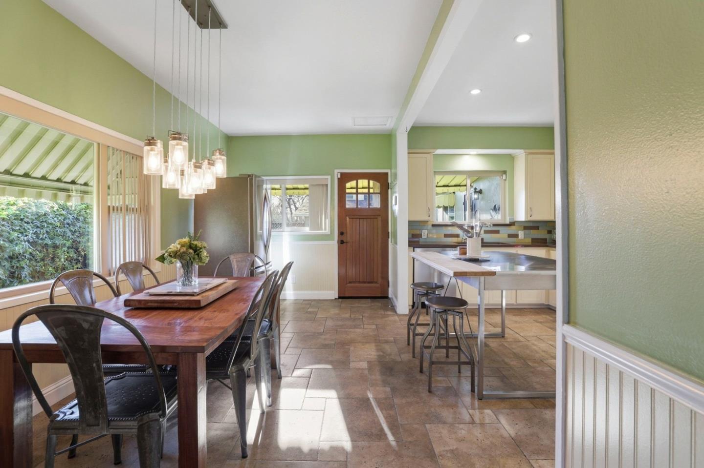 Detail Gallery Image 6 of 29 For 403 N. 15th St, San Jose,  CA 95112 - 3 Beds | 2 Baths