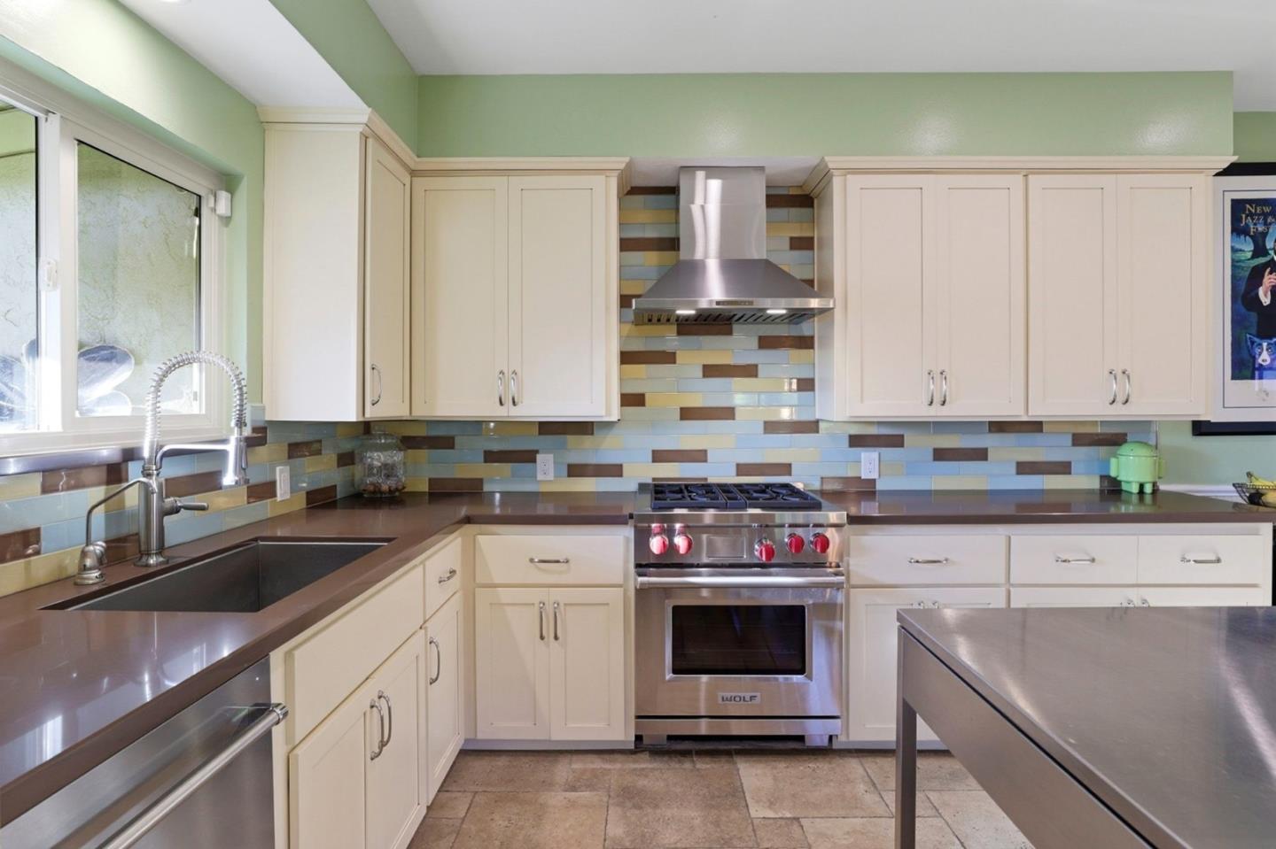 Detail Gallery Image 9 of 29 For 403 N. 15th St, San Jose,  CA 95112 - 3 Beds | 2 Baths