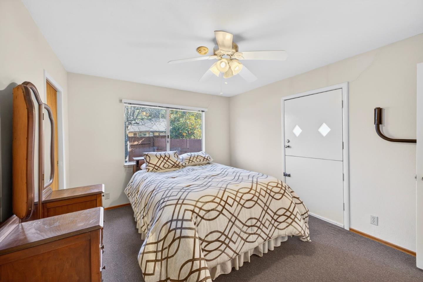 Detail Gallery Image 25 of 33 For 16000 Blossom Hill Rd, Los Gatos,  CA 95032 - 3 Beds | 2 Baths