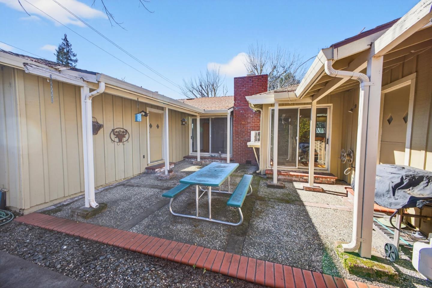 Detail Gallery Image 32 of 33 For 16000 Blossom Hill Rd, Los Gatos,  CA 95032 - 3 Beds | 2 Baths