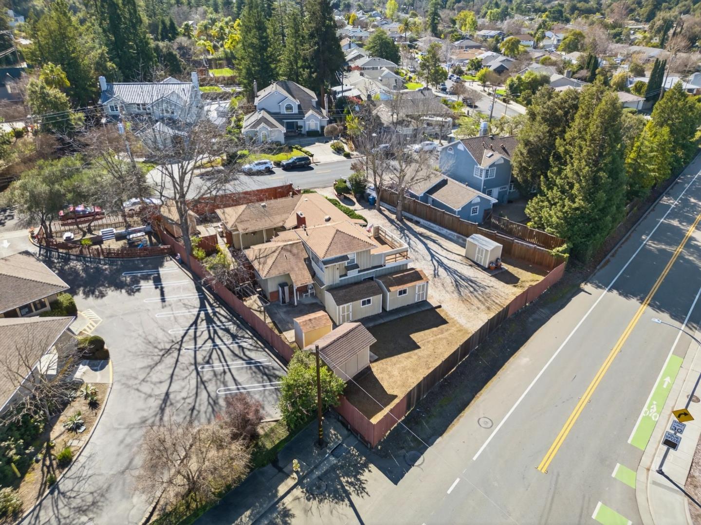 Detail Gallery Image 6 of 33 For 16000 Blossom Hill Rd, Los Gatos,  CA 95032 - 3 Beds | 2 Baths