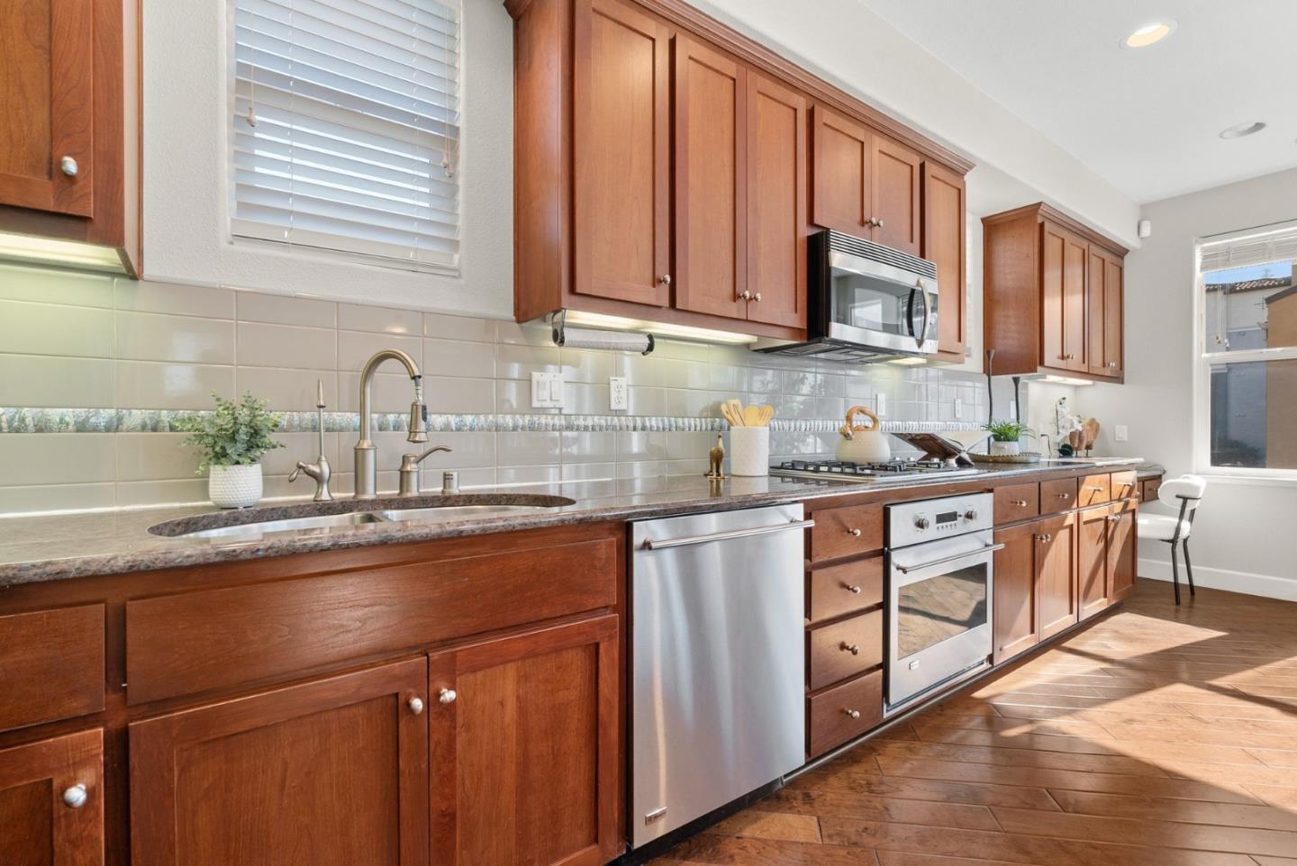 Detail Gallery Image 30 of 62 For 3541 Stout Pl, Santa Clara,  CA 95051 - 3 Beds | 3/1 Baths