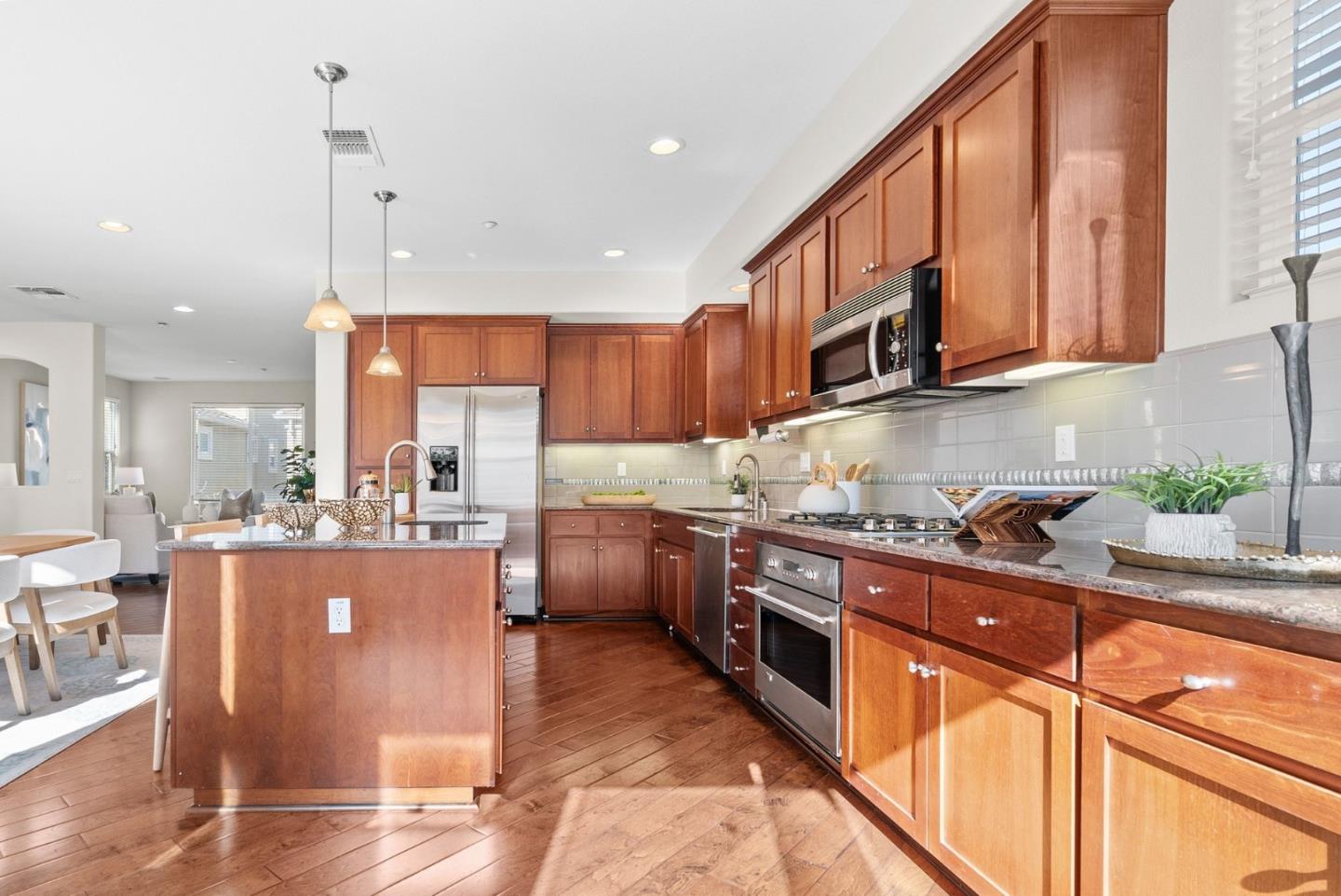 Detail Gallery Image 32 of 62 For 3541 Stout Pl, Santa Clara,  CA 95051 - 3 Beds | 3/1 Baths