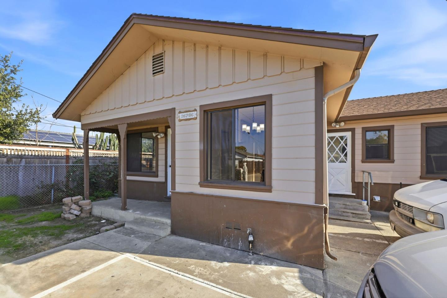 Front Image Thumbnail for ML82033781