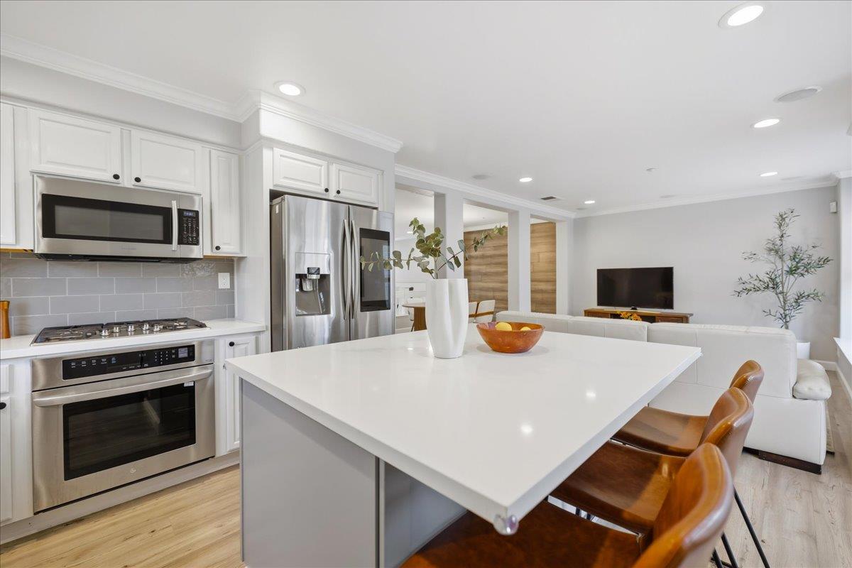 Detail Gallery Image 19 of 68 For 3066 Nattinger Ln, San Jose,  CA 95125 - 3 Beds | 2/1 Baths