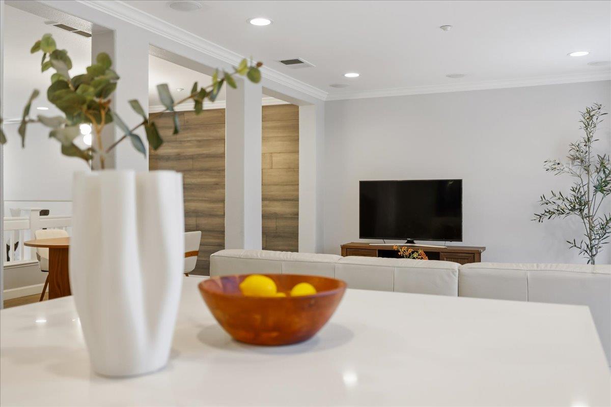 Detail Gallery Image 23 of 68 For 3066 Nattinger Ln, San Jose,  CA 95125 - 3 Beds | 2/1 Baths