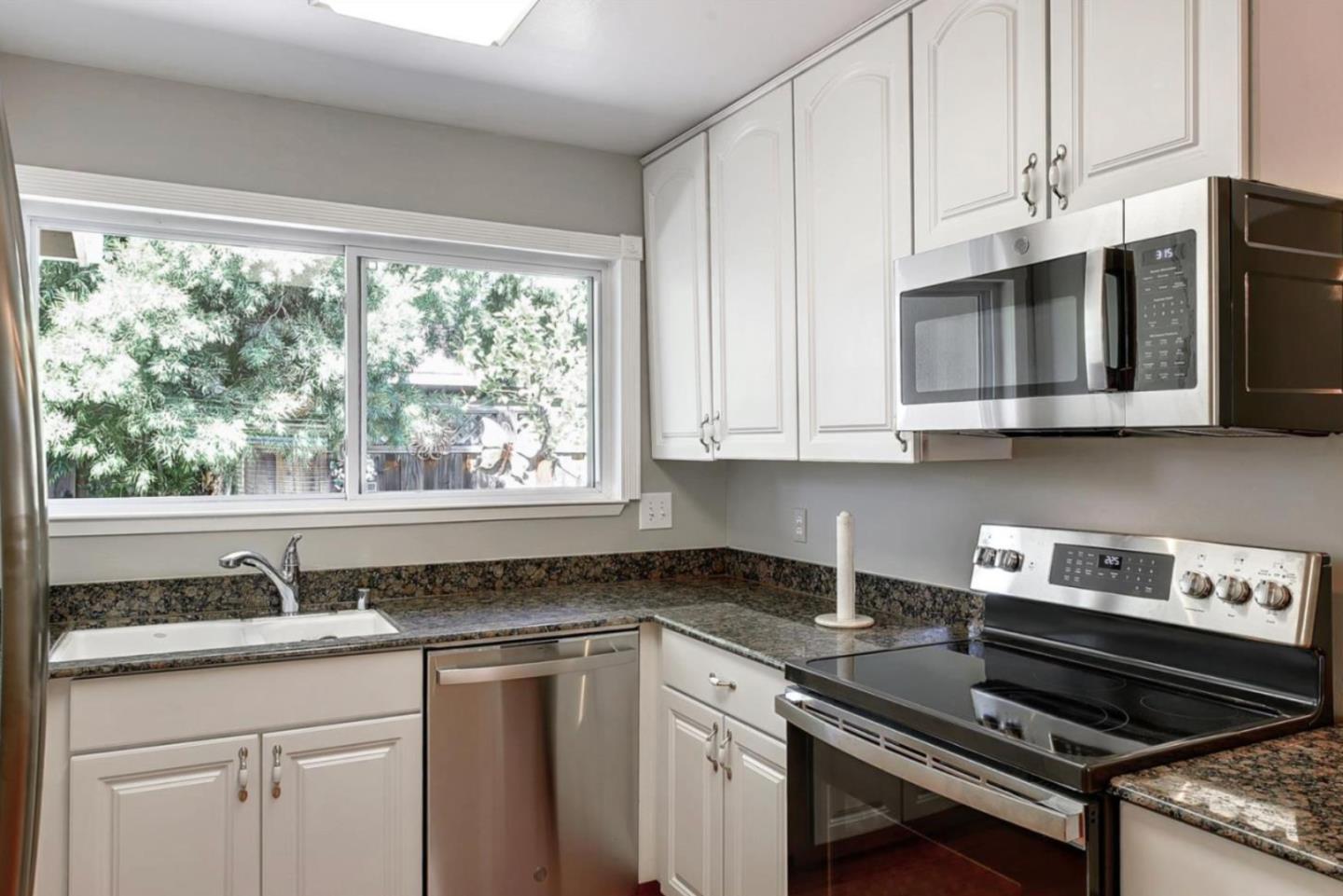 Detail Gallery Image 12 of 32 For 6558 Crown Blvd, San Jose,  CA 95120 - 3 Beds | 2 Baths