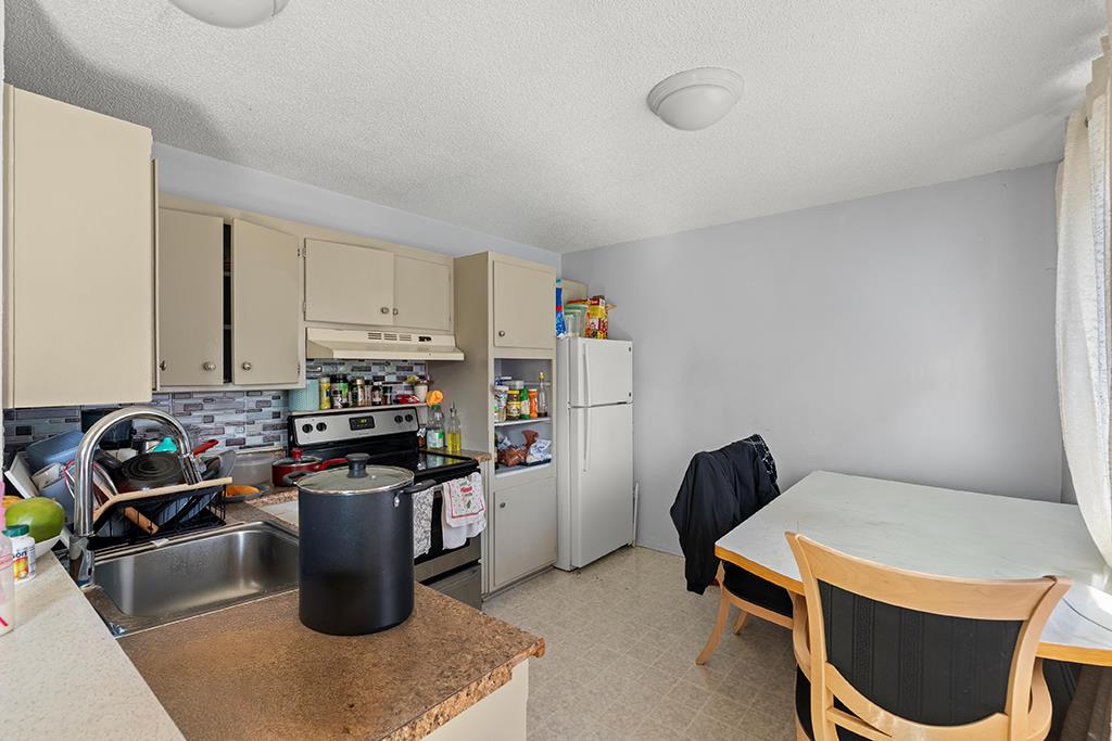 Detail Gallery Image 7 of 19 For 25039 Cypress Ave, Hayward,  CA 94544 - – Beds | – Baths