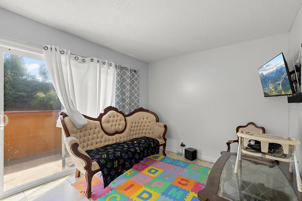 Detail Gallery Image 8 of 19 For 25039 Cypress Ave, Hayward,  CA 94544 - – Beds | – Baths