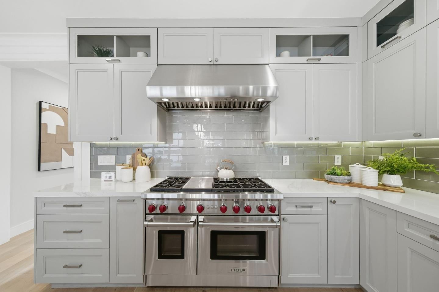 Detail Gallery Image 14 of 62 For 909 Waverley St, Palo Alto,  CA 94301 - 6 Beds | 6/1 Baths