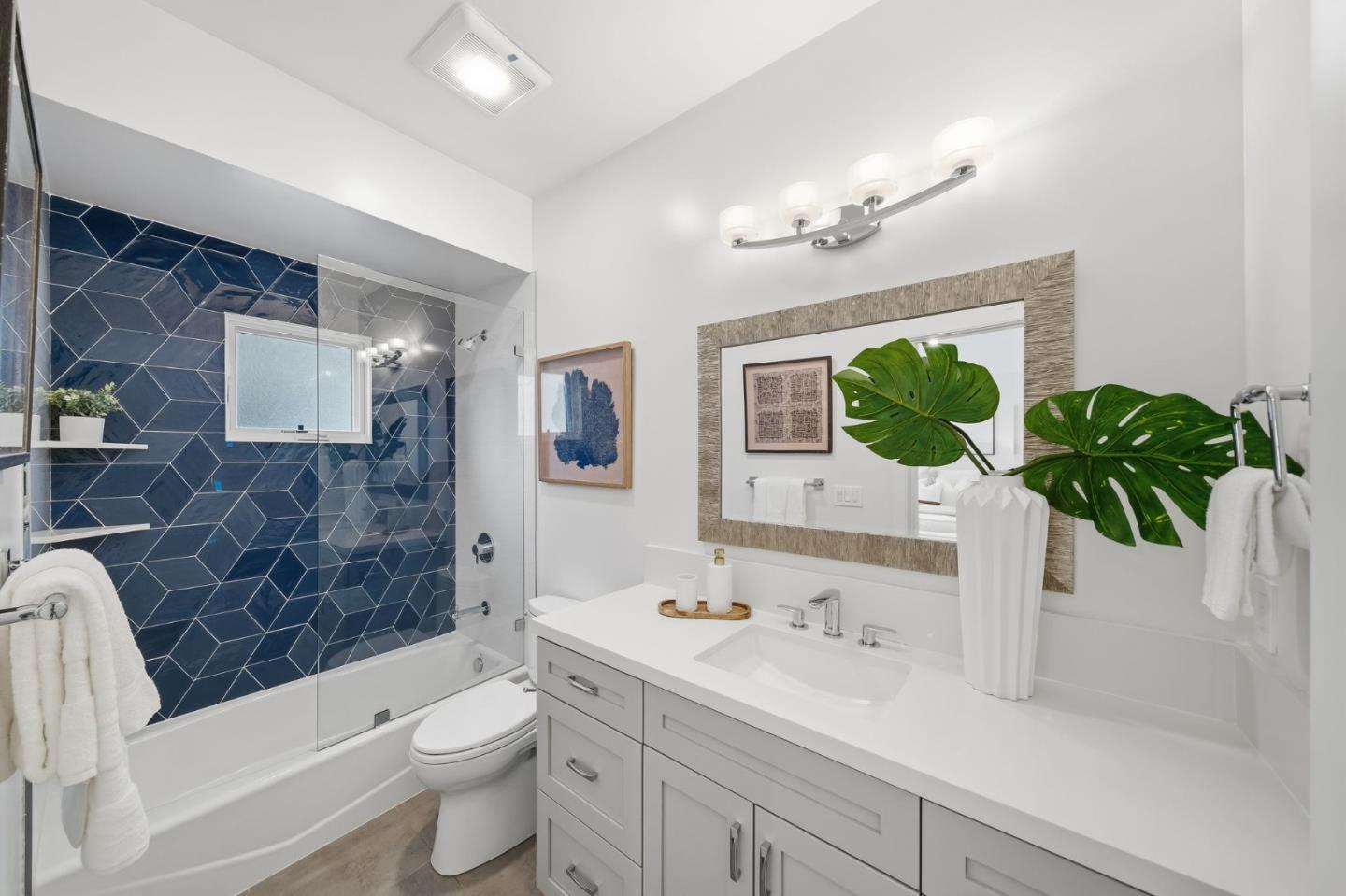 Detail Gallery Image 35 of 62 For 909 Waverley St, Palo Alto,  CA 94301 - 6 Beds | 6/1 Baths