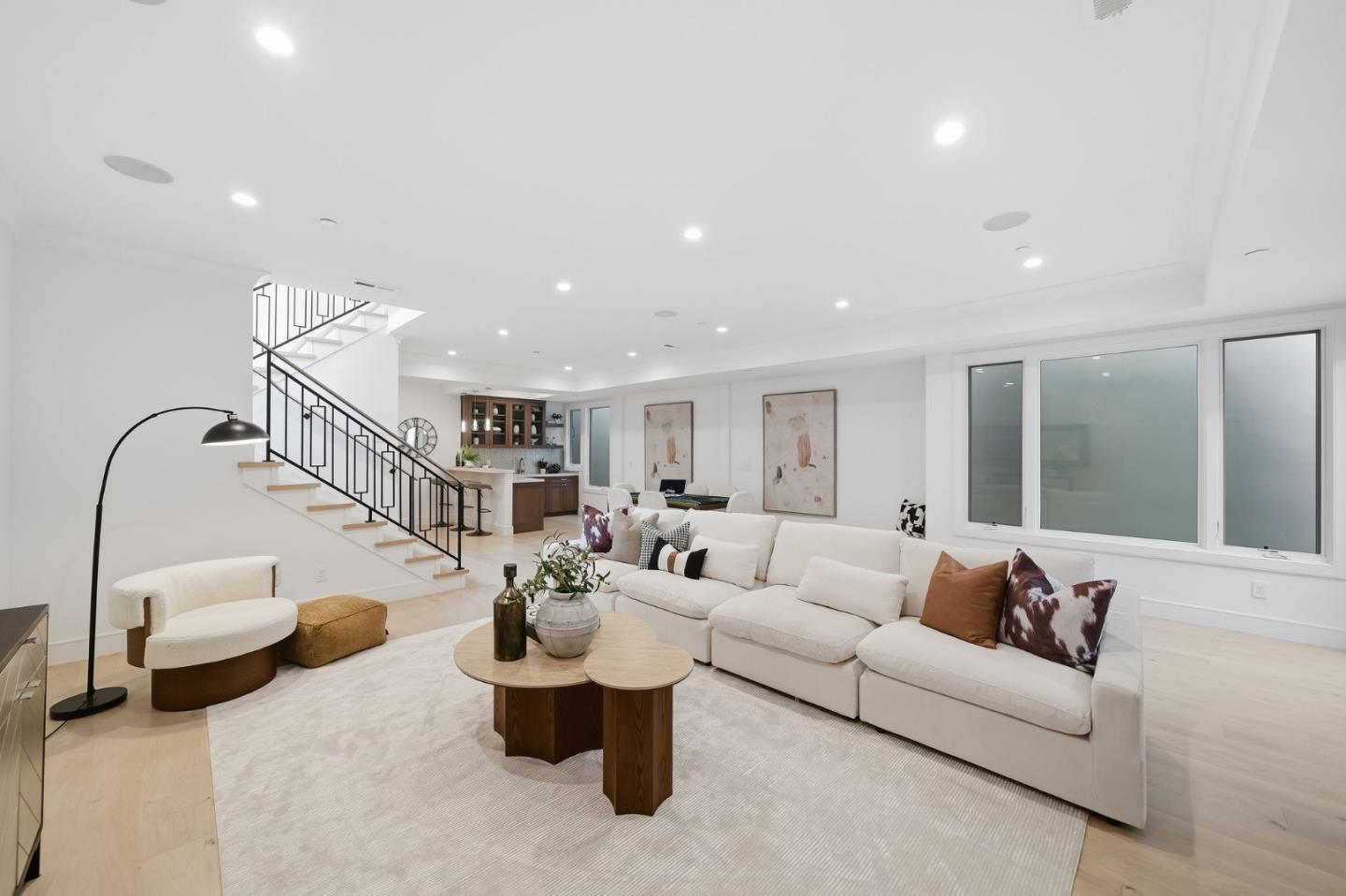 Detail Gallery Image 36 of 62 For 909 Waverley St, Palo Alto,  CA 94301 - 6 Beds | 6/1 Baths