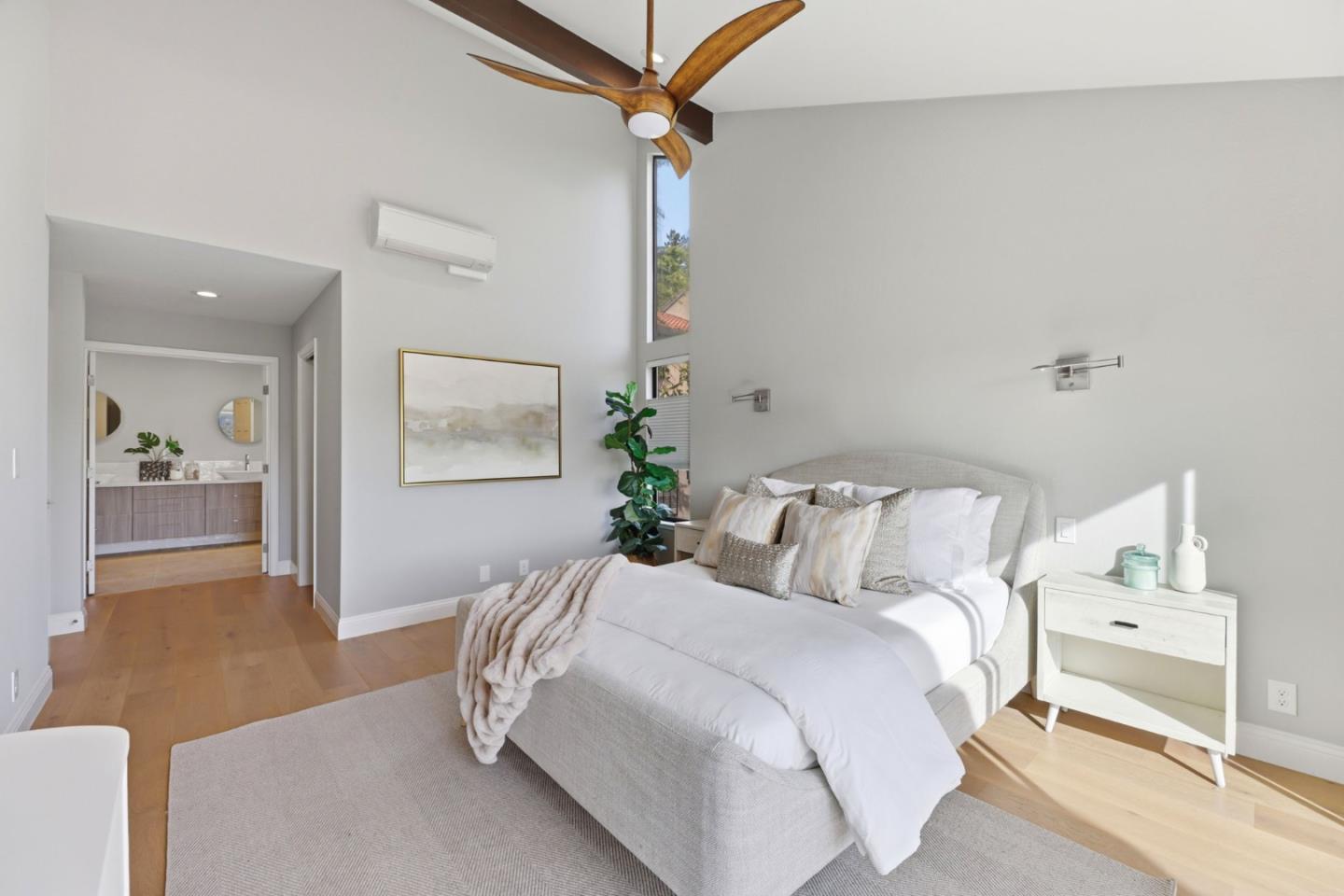 Detail Gallery Image 14 of 67 For 118 Merion Ter, Moraga,  CA 94556 - 4 Beds | 2/1 Baths