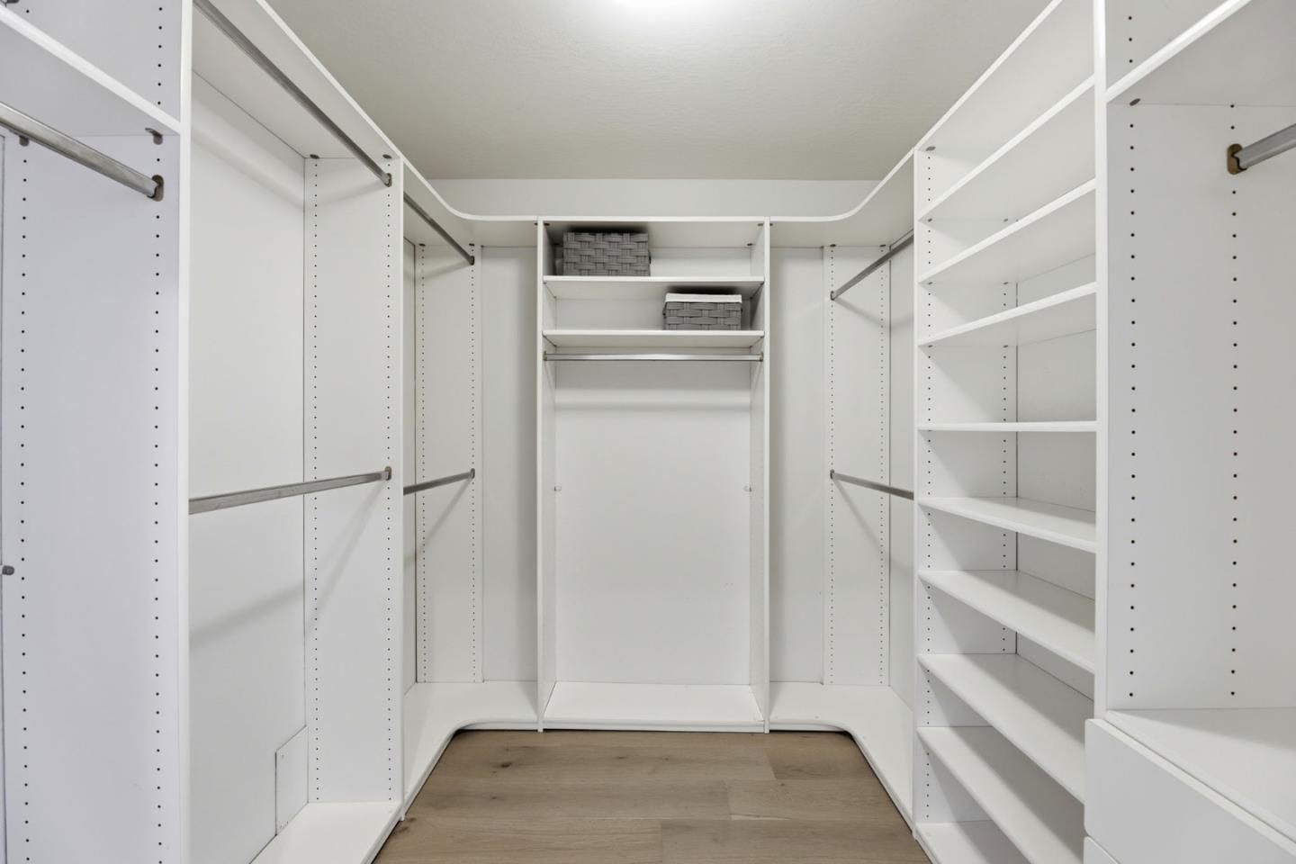 Detail Gallery Image 18 of 67 For 118 Merion Ter, Moraga,  CA 94556 - 4 Beds | 2/1 Baths