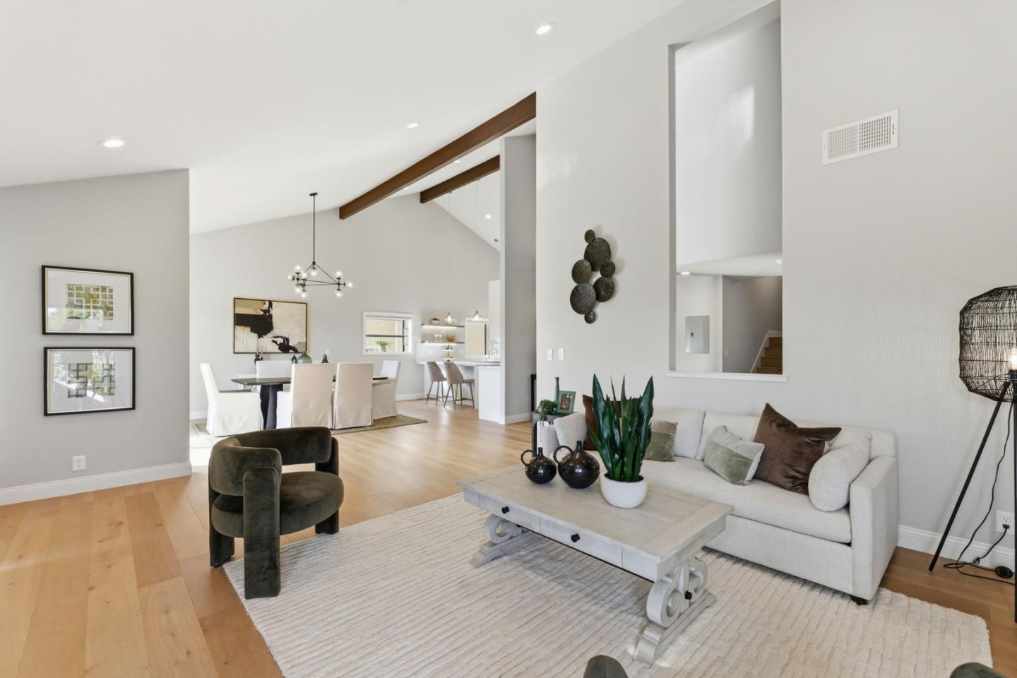 Detail Gallery Image 5 of 67 For 118 Merion Ter, Moraga,  CA 94556 - 4 Beds | 2/1 Baths