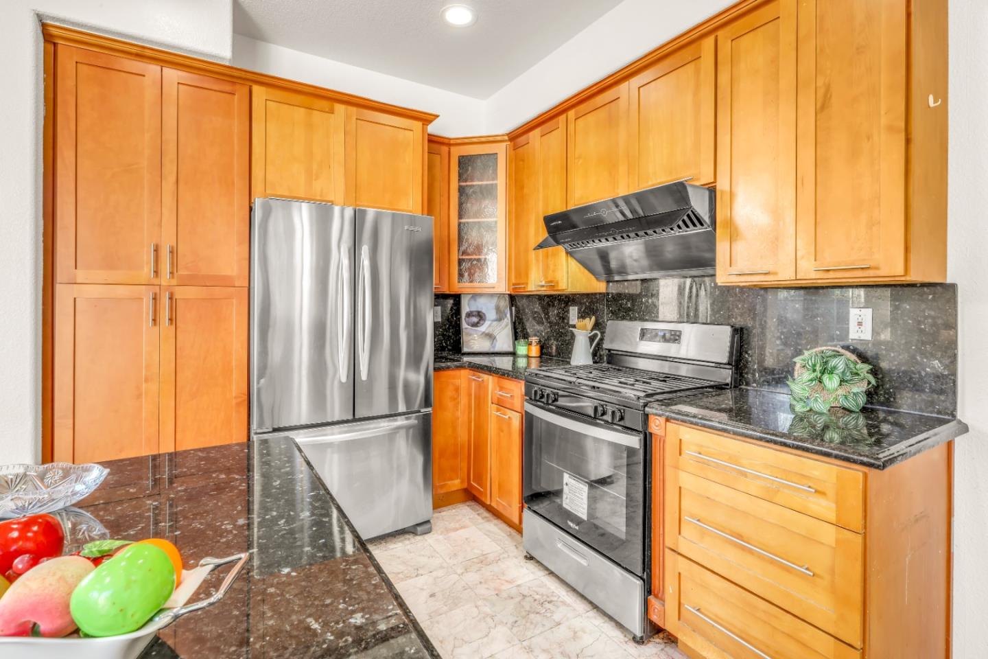 Detail Gallery Image 14 of 49 For 1293 Amber Ct, San Leandro,  CA 94577 - 3 Beds | 2/1 Baths