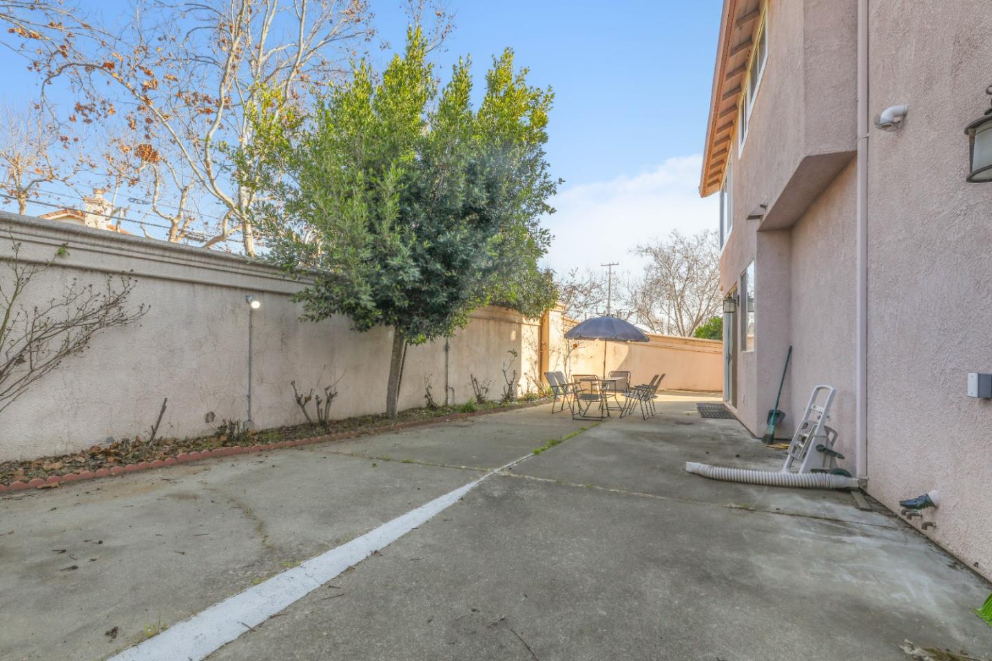 Detail Gallery Image 37 of 49 For 1293 Amber Ct, San Leandro,  CA 94577 - 3 Beds | 2/1 Baths