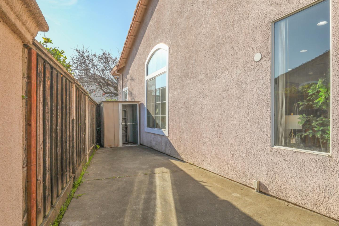 Detail Gallery Image 43 of 49 For 1293 Amber Ct, San Leandro,  CA 94577 - 3 Beds | 2/1 Baths