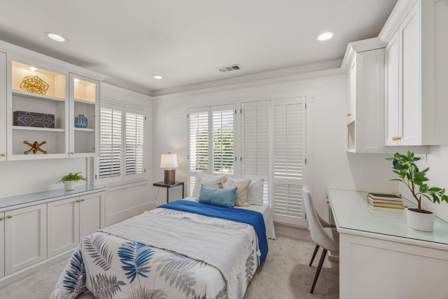 Detail Gallery Image 15 of 44 For 1525 Mckendrie St, San Jose,  CA 95126 - 3 Beds | 2 Baths