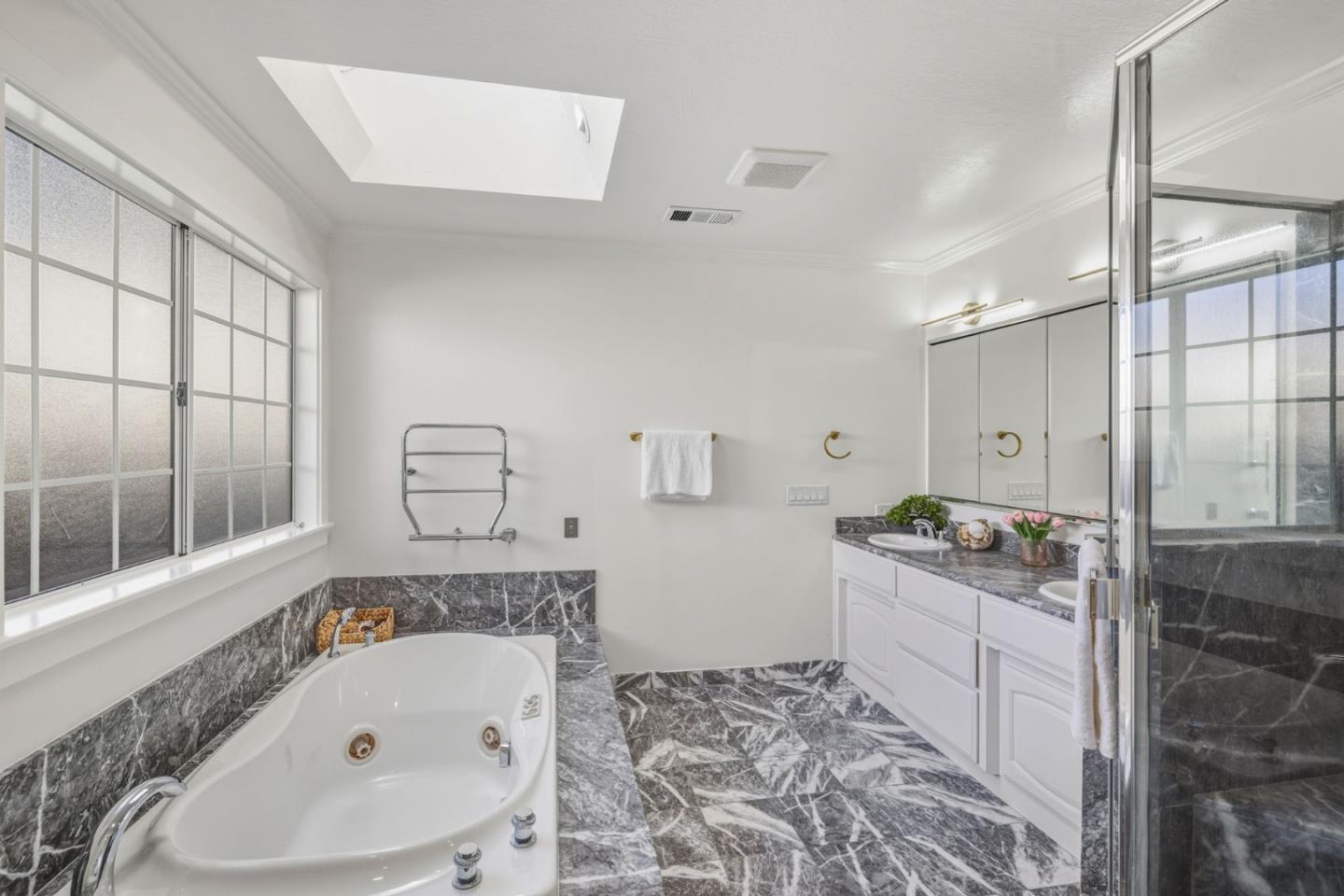 Detail Gallery Image 25 of 44 For 1525 Mckendrie St, San Jose,  CA 95126 - 3 Beds | 2 Baths