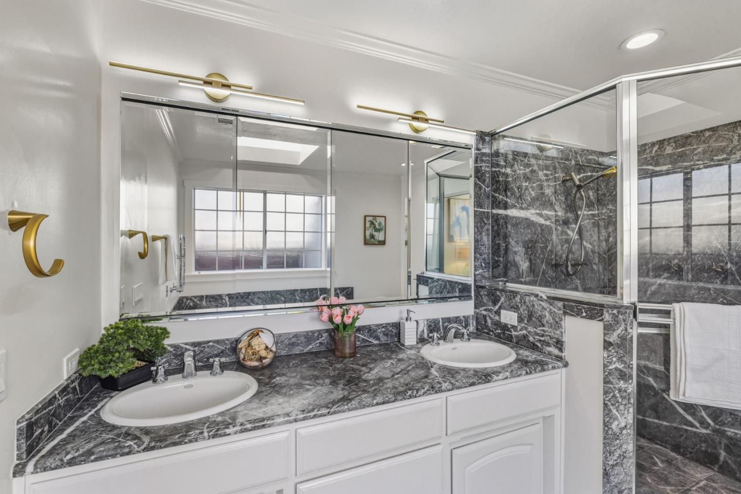 Detail Gallery Image 26 of 44 For 1525 Mckendrie St, San Jose,  CA 95126 - 3 Beds | 2 Baths