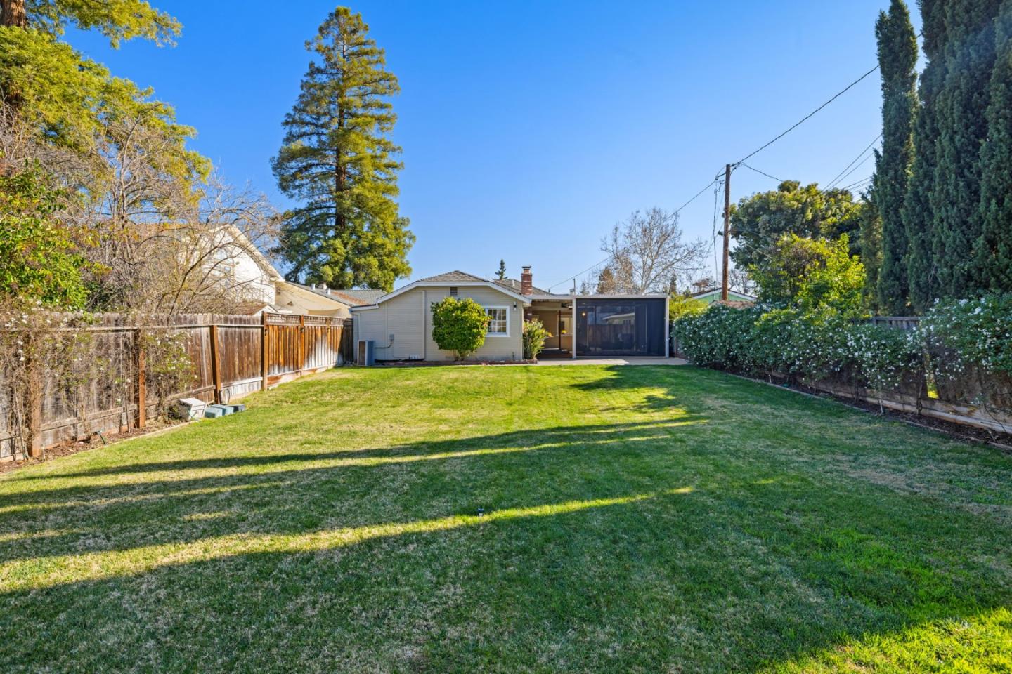 Detail Gallery Image 37 of 44 For 1525 Mckendrie St, San Jose,  CA 95126 - 3 Beds | 2 Baths