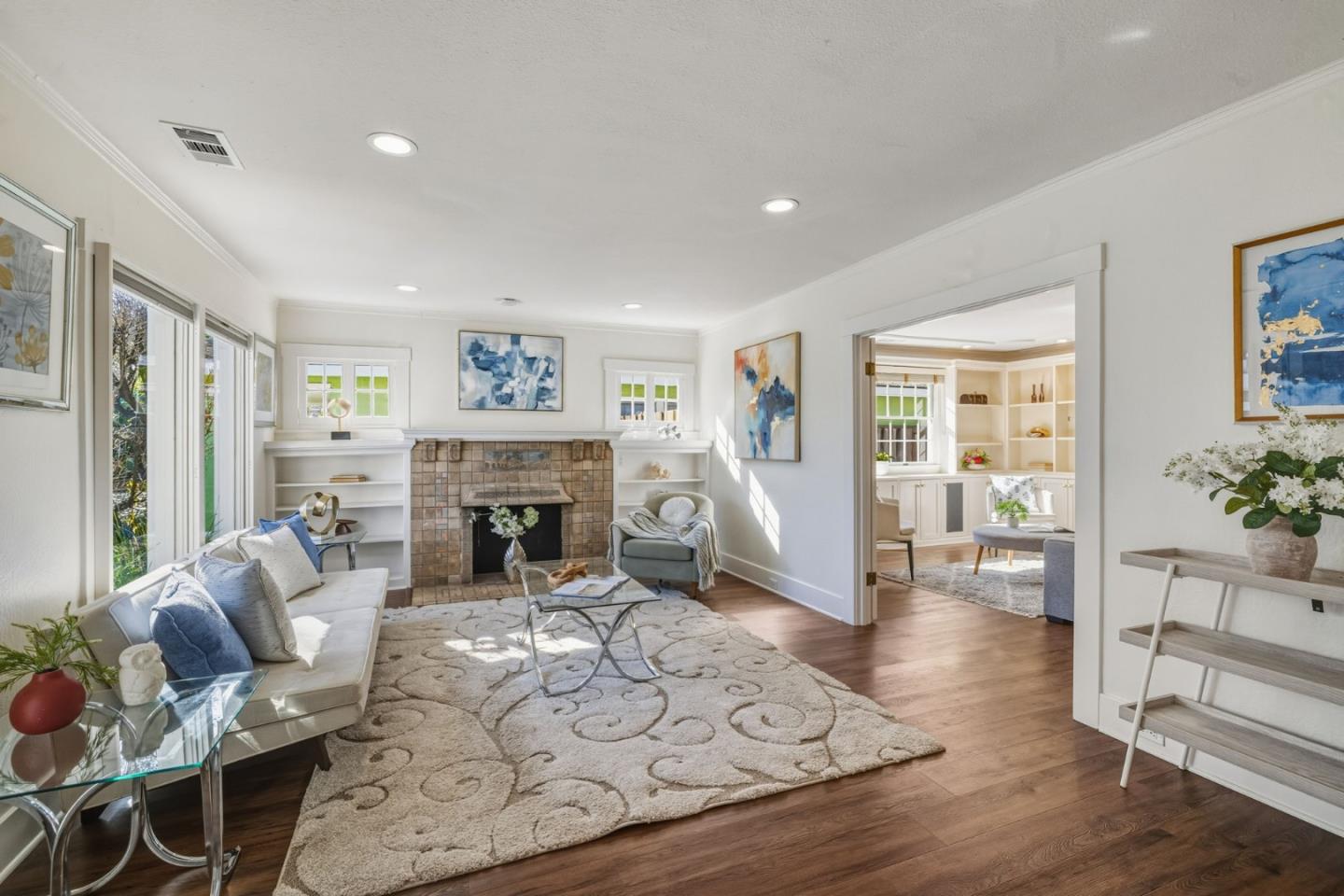 Detail Gallery Image 5 of 44 For 1525 Mckendrie St, San Jose,  CA 95126 - 3 Beds | 2 Baths