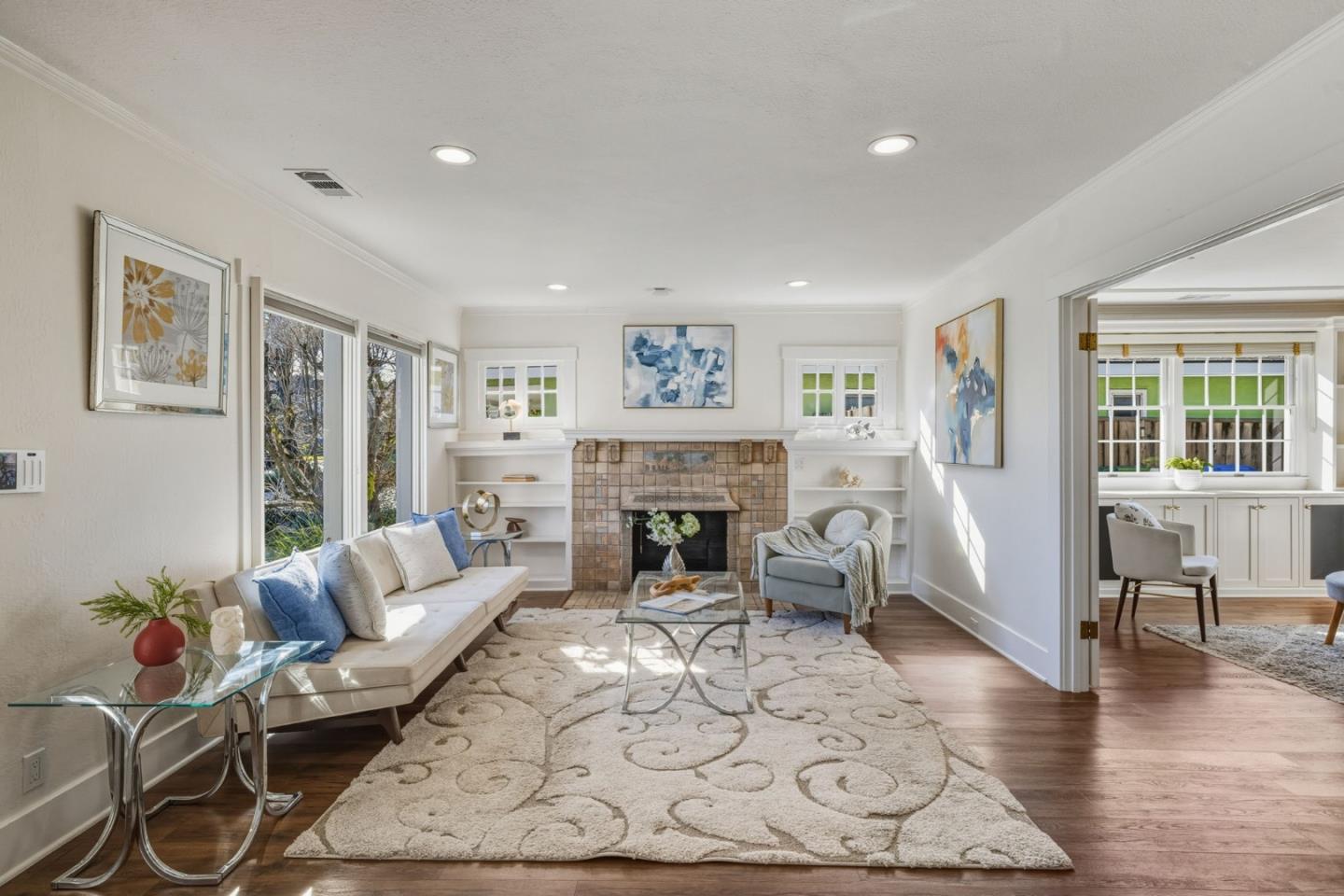 Detail Gallery Image 6 of 44 For 1525 Mckendrie St, San Jose,  CA 95126 - 3 Beds | 2 Baths