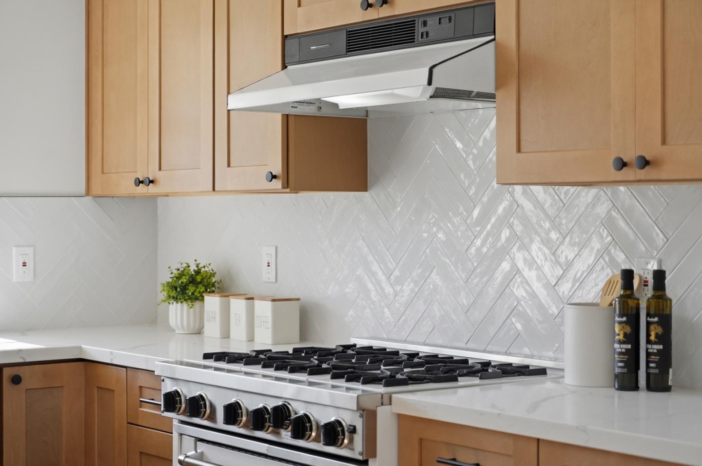 Detail Gallery Image 9 of 39 For 41392 Beatrice St, Fremont,  CA 94539 - 3 Beds | 2 Baths