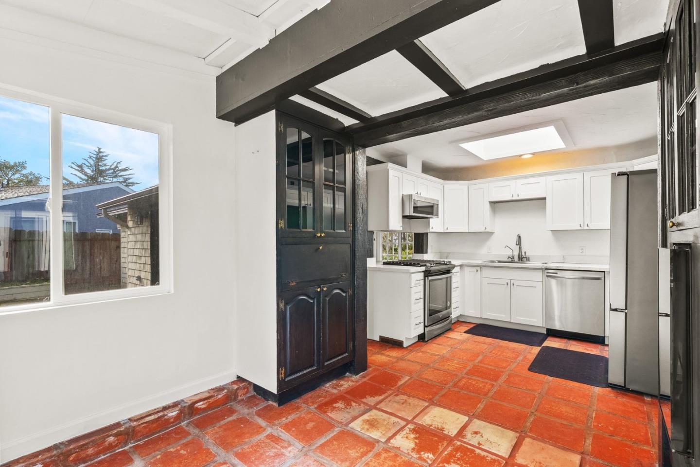 Detail Gallery Image 17 of 35 For 3041 Bird Rock Rd, Pebble Beach,  CA 93953 - 3 Beds | 3 Baths