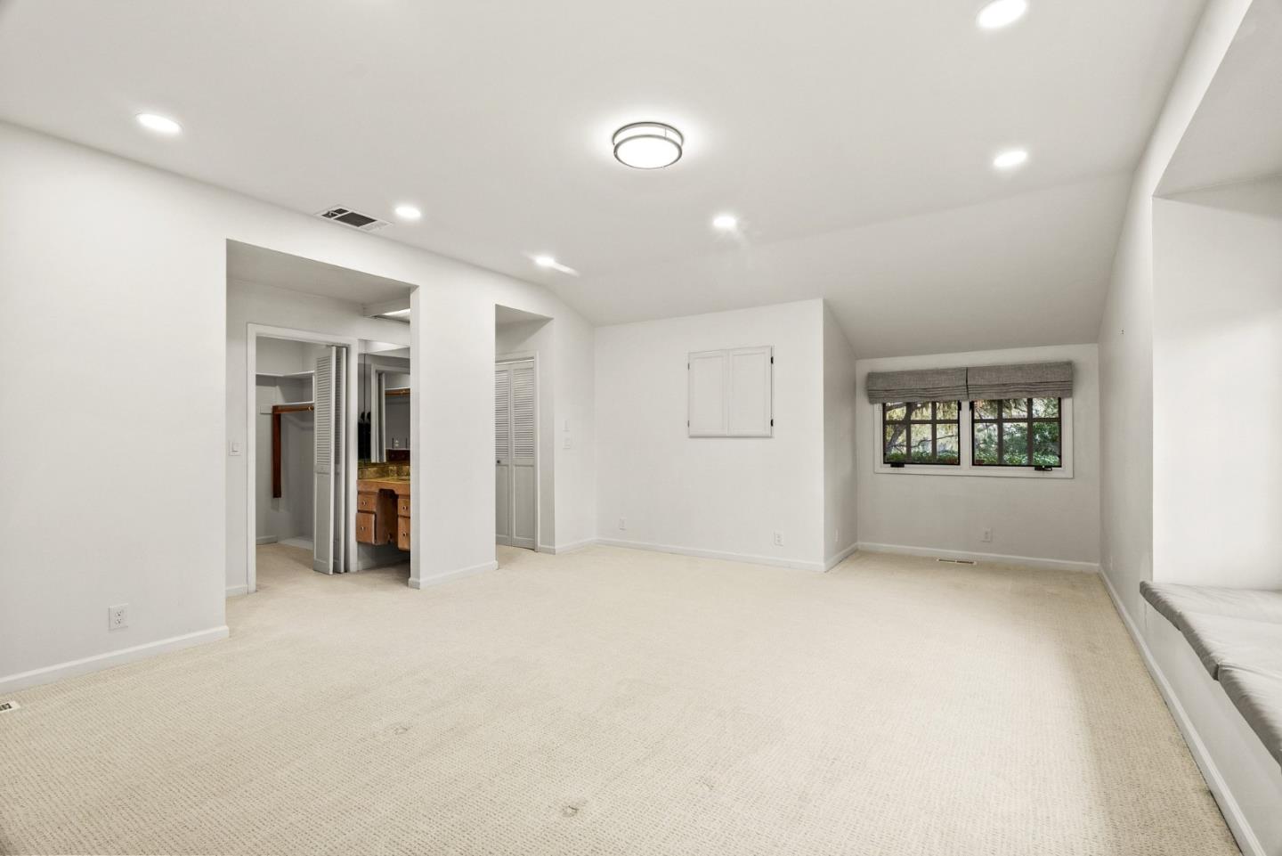 Detail Gallery Image 19 of 35 For 3041 Bird Rock Rd, Pebble Beach,  CA 93953 - 3 Beds | 3 Baths