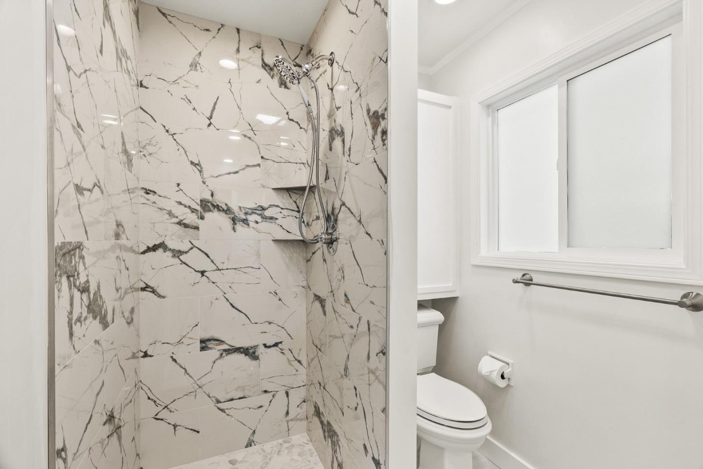 Detail Gallery Image 21 of 35 For 3041 Bird Rock Rd, Pebble Beach,  CA 93953 - 3 Beds | 3 Baths