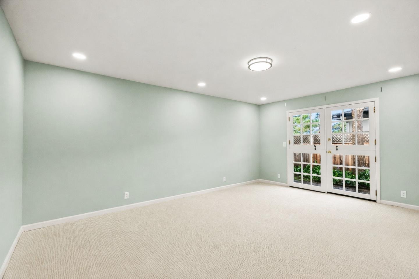 Detail Gallery Image 22 of 35 For 3041 Bird Rock Rd, Pebble Beach,  CA 93953 - 3 Beds | 3 Baths