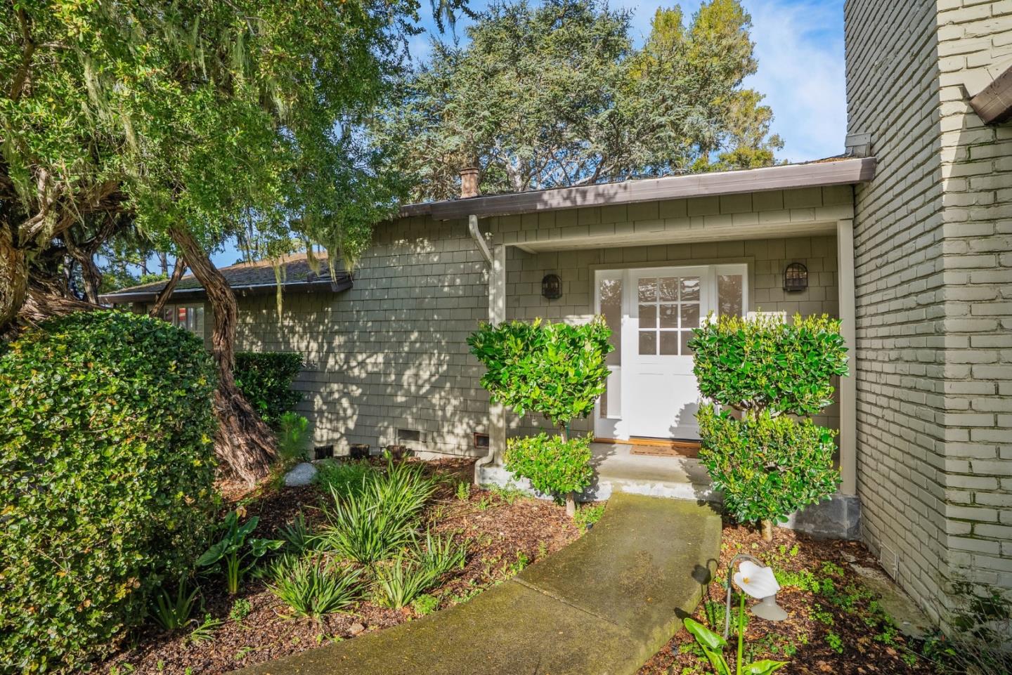 Detail Gallery Image 6 of 35 For 3041 Bird Rock Rd, Pebble Beach,  CA 93953 - 3 Beds | 3 Baths