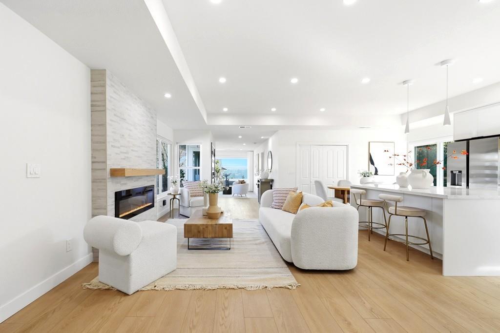 Detail Gallery Image 17 of 66 For 2637 Sequoia Way, Belmont,  CA 94002 - 4 Beds | 3 Baths