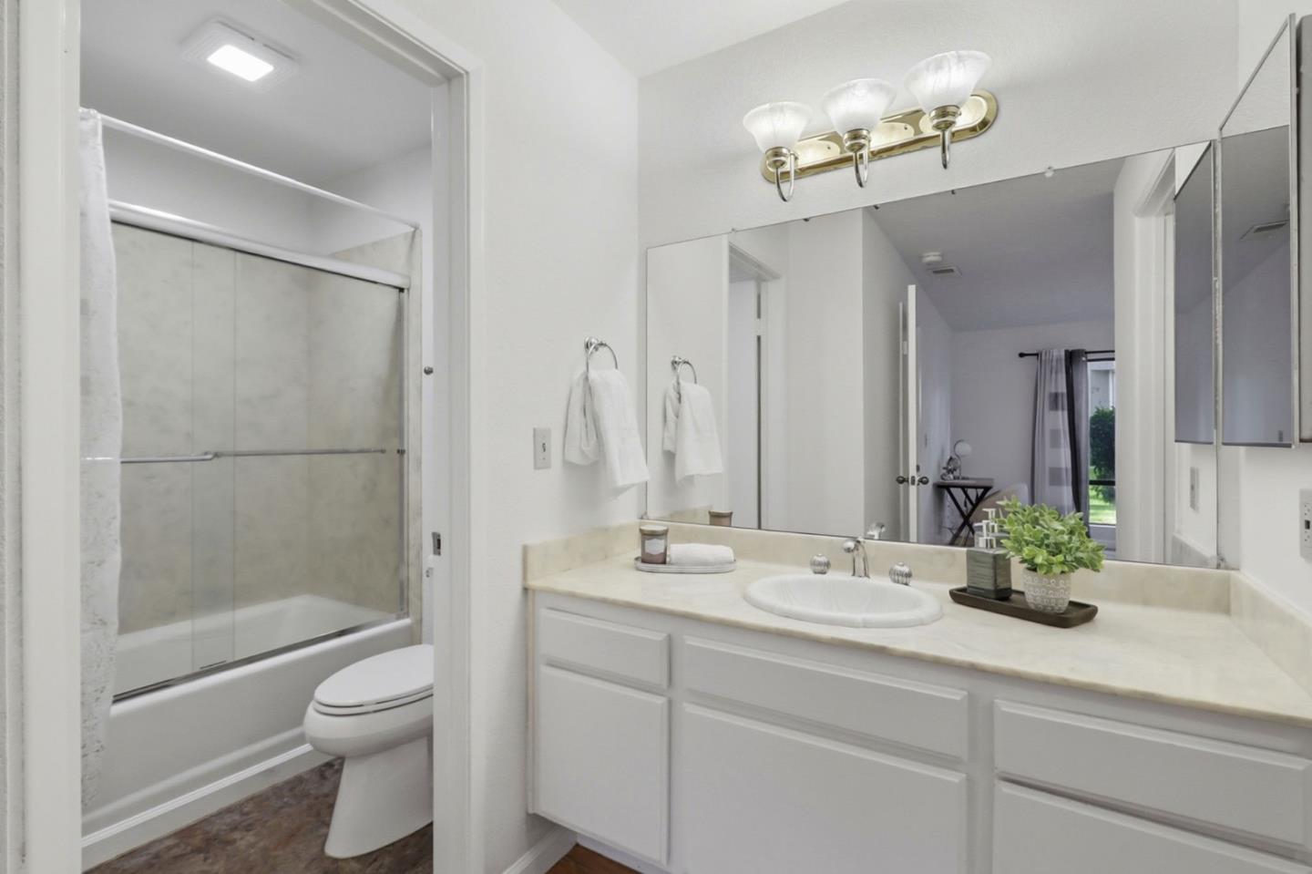 Detail Gallery Image 28 of 48 For 1661 Braddock Ct, San Jose,  CA 95125 - 2 Beds | 2 Baths