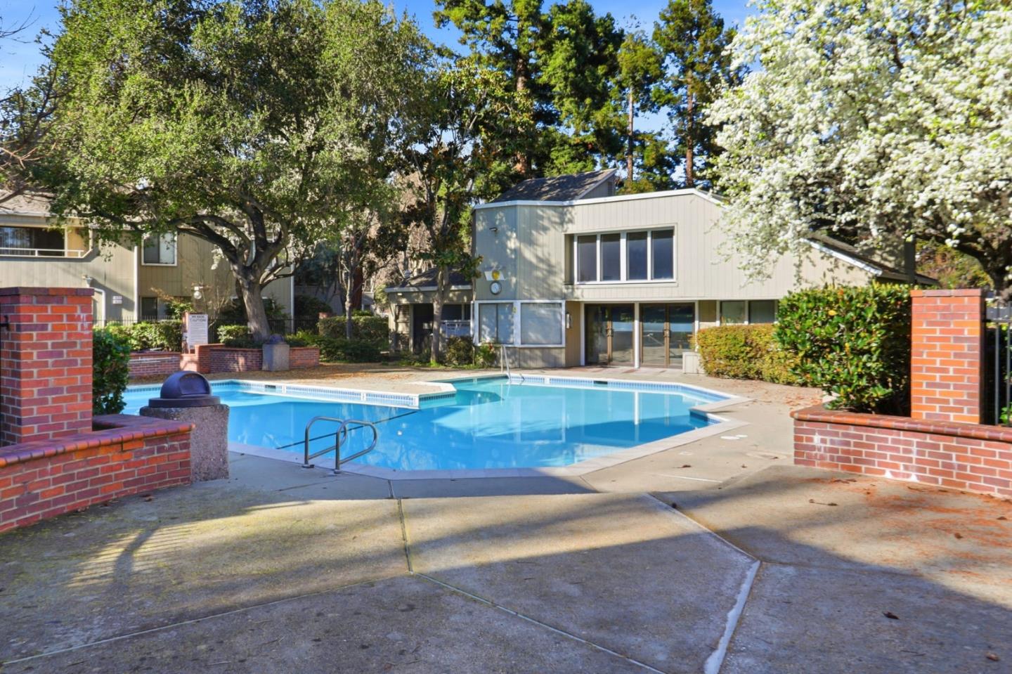 Detail Gallery Image 38 of 48 For 1661 Braddock Ct, San Jose,  CA 95125 - 2 Beds | 2 Baths