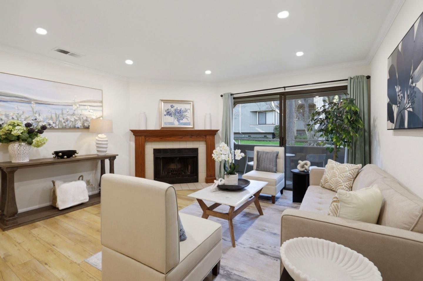 Detail Gallery Image 6 of 48 For 1661 Braddock Ct, San Jose,  CA 95125 - 2 Beds | 2 Baths