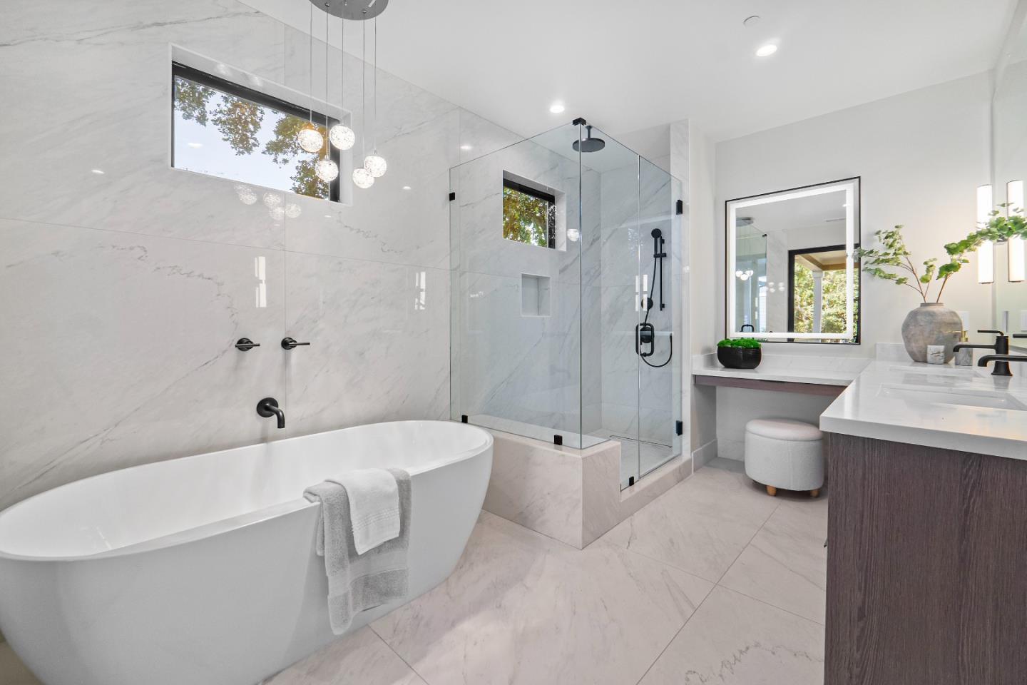 Detail Gallery Image 19 of 28 For 767 Cuesta Dr, Mountain View,  CA 94040 - 5 Beds | 4/1 Baths